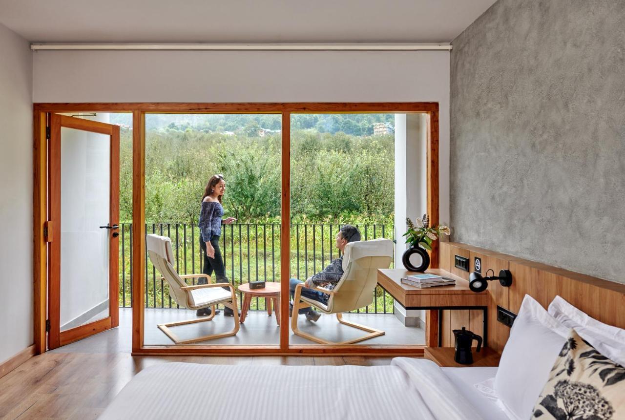 Warehouse X Poshtel Hotel Manāli Екстериор снимка